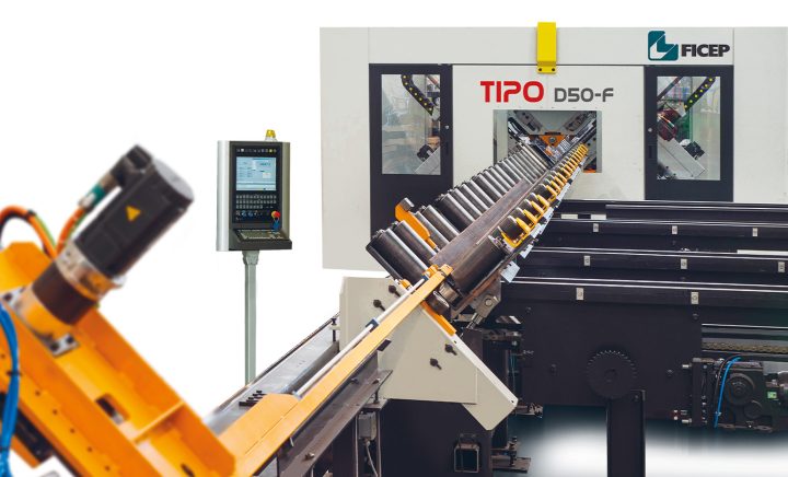 Il posizionamento e la misurazione del materiale sulla TIPO D50-F sono garantiti da un accurato sistema con pignone e cremagliera. La barra in entrata viene agganciata dalla pinza e misurata in automatico, prima dell’inizio della lavorazione. 
